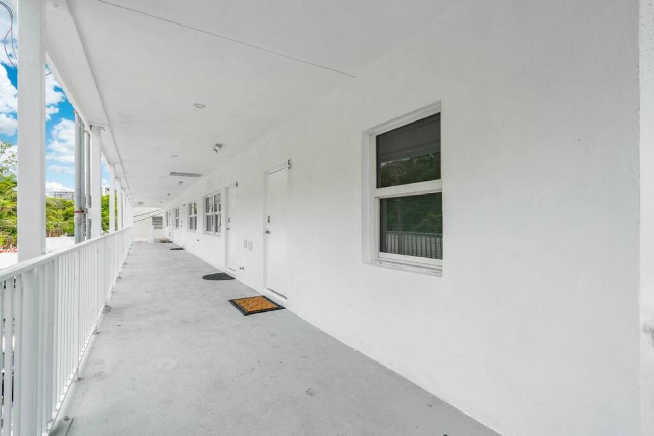 The Purple Pelican Beachfront With Ocean Balcony Unit 3 ฟอร์ต ลอเดอร์เดล ภายนอก รูปภาพ